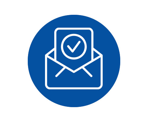 a tu correo electronico que registraste o via sms te llegara el codigo de verificascion