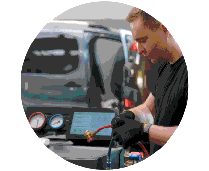 Reduce los gastos operativos de tu flotilla con información en línea 